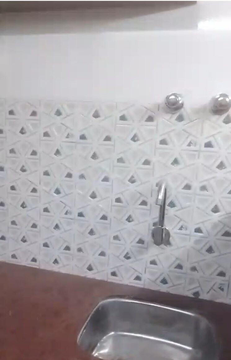 Bathroom, laxmi-niwas-dadar-east 1 RK 225 Sq.Ft. Apartment In Dadar East Mumbai 9187717