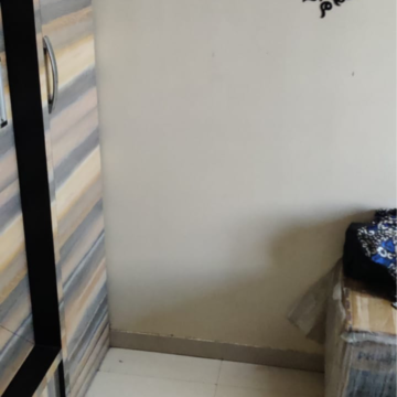 Furnished Amenities in 3 BHK Apartment at Vishnu Vihar CHS, Maharshi Nagar – for Rent