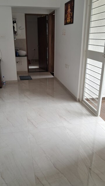 Room in 1 BHK Apartment at Sun City, Sinhagad Road – for Rent