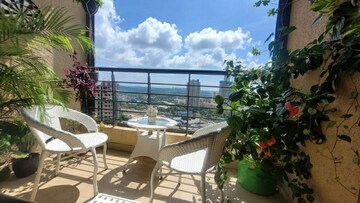Balcony in 6 BHK Apartment at Oberoi Realty Esquire, Goregaon East – for Sale