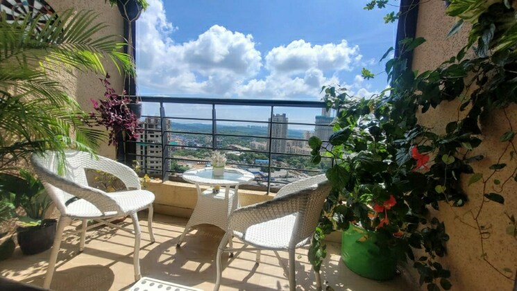 Balcony, oberoi-realty-esquire 6 Bedroom 2200 Sq.Ft. Apartment In Goregaon East Mumbai 9187779