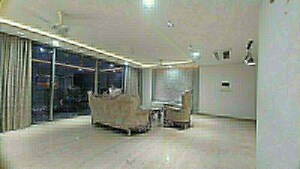 Living Room in 6 BHK Apartment at Oberoi Exquisite Goregaon, Goregaon East – for Sale