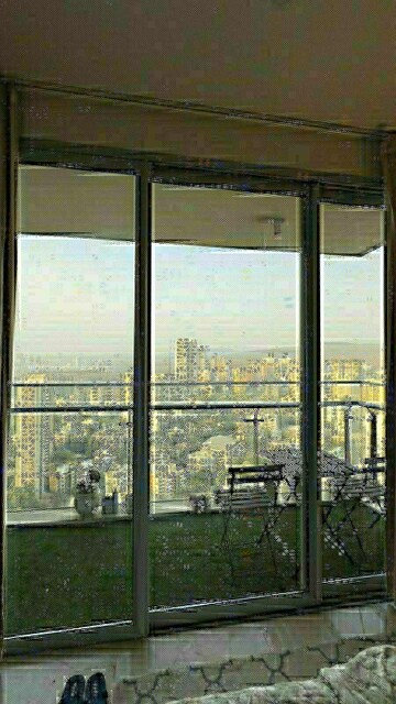 Room in 6 BHK Apartment at Oberoi Exquisite Goregaon, Goregaon East – for Sale