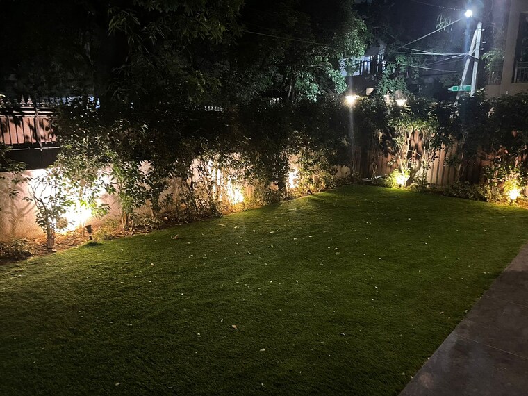 Garden, greater kailash i 5 Bedroom 5500 Sq.Ft. Builder Floor In Greater Kailash I Delhi 9187788