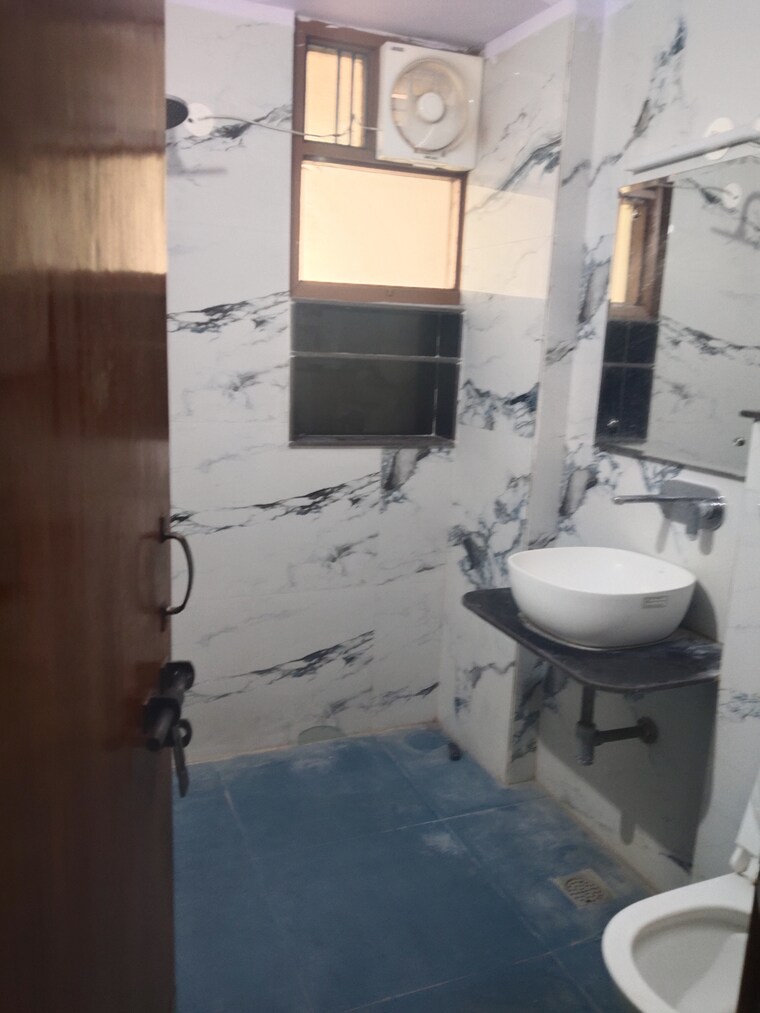 Master Bedroom, sector 46 2 Bedroom 950 Sq.Ft. Apartment In Sector 46 Faridabad 9187806