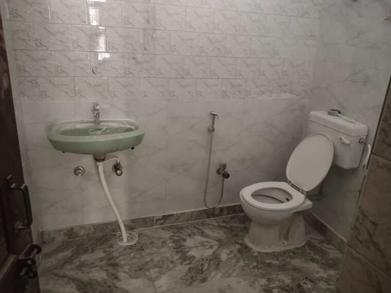 Master Bedroom, sector 21c 3 Bedroom 200 Sq.Yd. Independent House In Sector 21c Faridabad 9187829