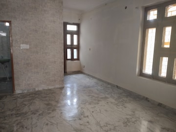 Room in 3 BHK Independent House at Sector 21c – for Rent