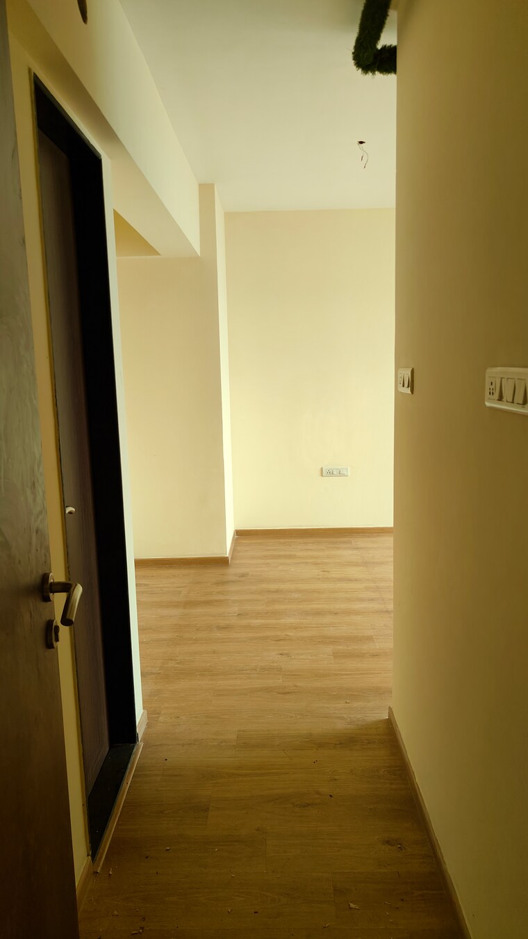 Bedroom, sheth-avalon 2 Bedroom 1000 Sq.Ft. Apartment In Laxmi Nagar Thane 9187825