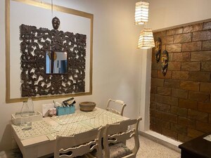 Team Area in 4 BHK Builder Floor at Safdarjung Development Area – for Sale