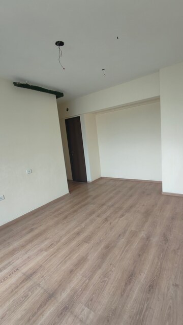 Bedroom in 2 BHK Apartment at Sheth Avalon, Laxmi Nagar – for Rent