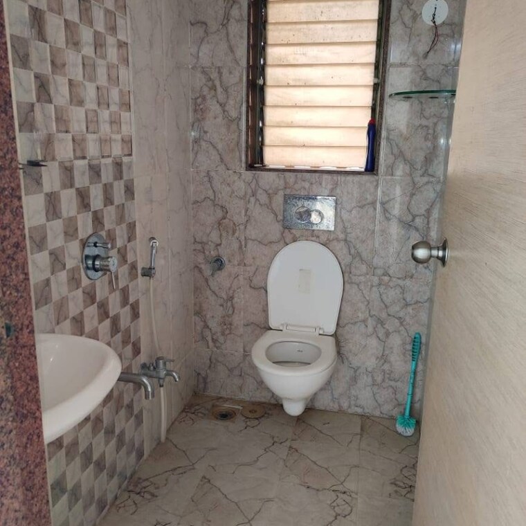 Bathroom, royal-nest-malad-west 1 Bedroom 450 Sq.Ft. Apartment In Jankalyan Nagar Mumbai 9187838