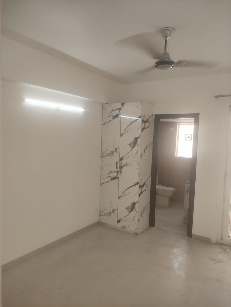 Room, logix-blossom-county 5 Bedroom 4425 Sq.Ft. Penthouse In Sector 137 Noida 9187844
