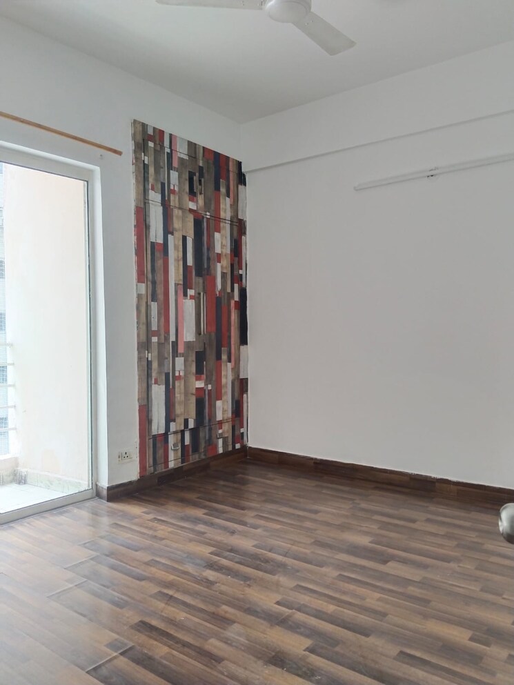 Room, paras-tierea 3 Bedroom 1265 Sq.Ft. Apartment In Sector 137 Noida 9187930