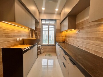 Kitchen in 1.5 BHK Apartment at Sheth Avante, Kanjurmarg West – for Rent