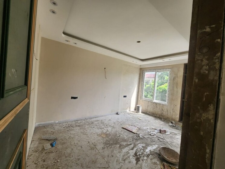 Room, dera mandi 3 Bedroom 1250 Sq.Ft. Apartment In Dera Mandi Delhi 9187933