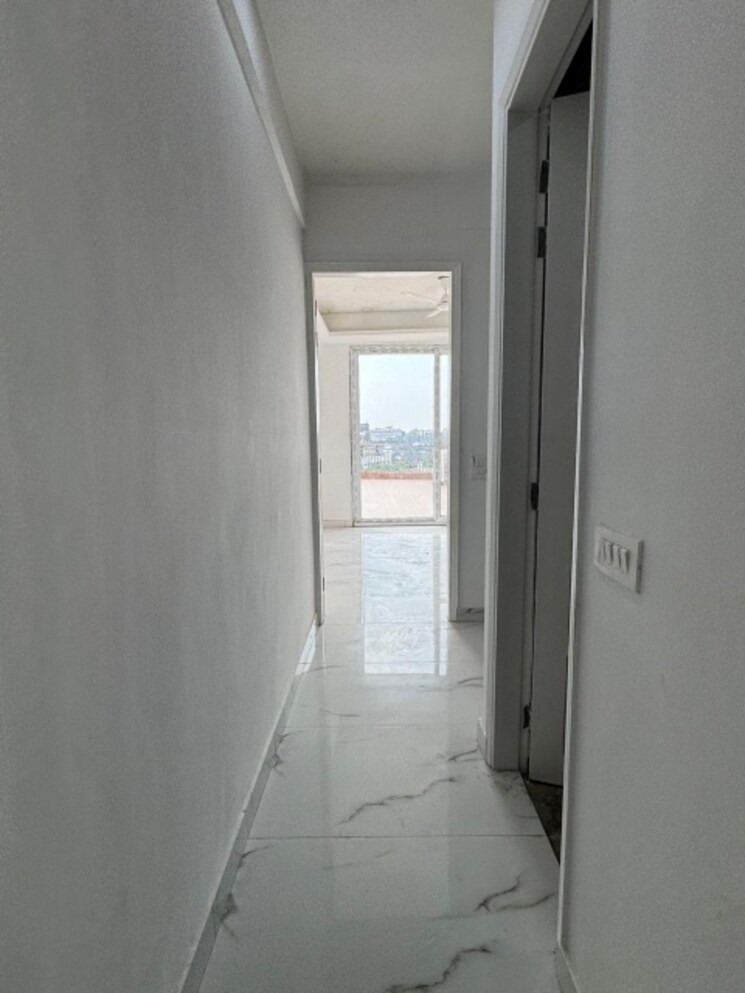 undefined, freedom fighters enclave 1 Bedroom 450 Sq.Ft. Apartment In Freedom Fighters Enclave Delhi 9187952