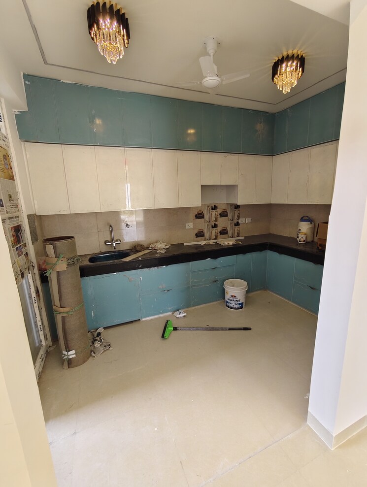 Kitchen, sector 19b dwarka 3 Bedroom 1800 Sq.Ft. Apartment In Sector 19b Dwarka Delhi 9188021