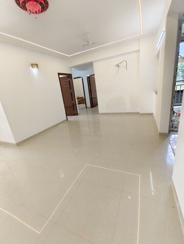 Room in 3 BHK Apartment at Sector 19b Dwarka – for Rent