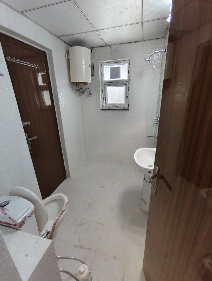 undefined, sector 19b dwarka 3 Bedroom 1800 Sq.Ft. Apartment In Sector 19b Dwarka Delhi 9188021