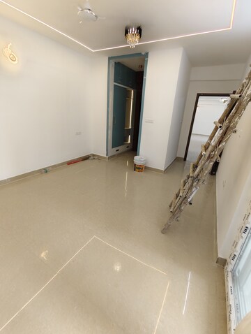 Room in 3 BHK Apartment at Sector 19b Dwarka – for Rent