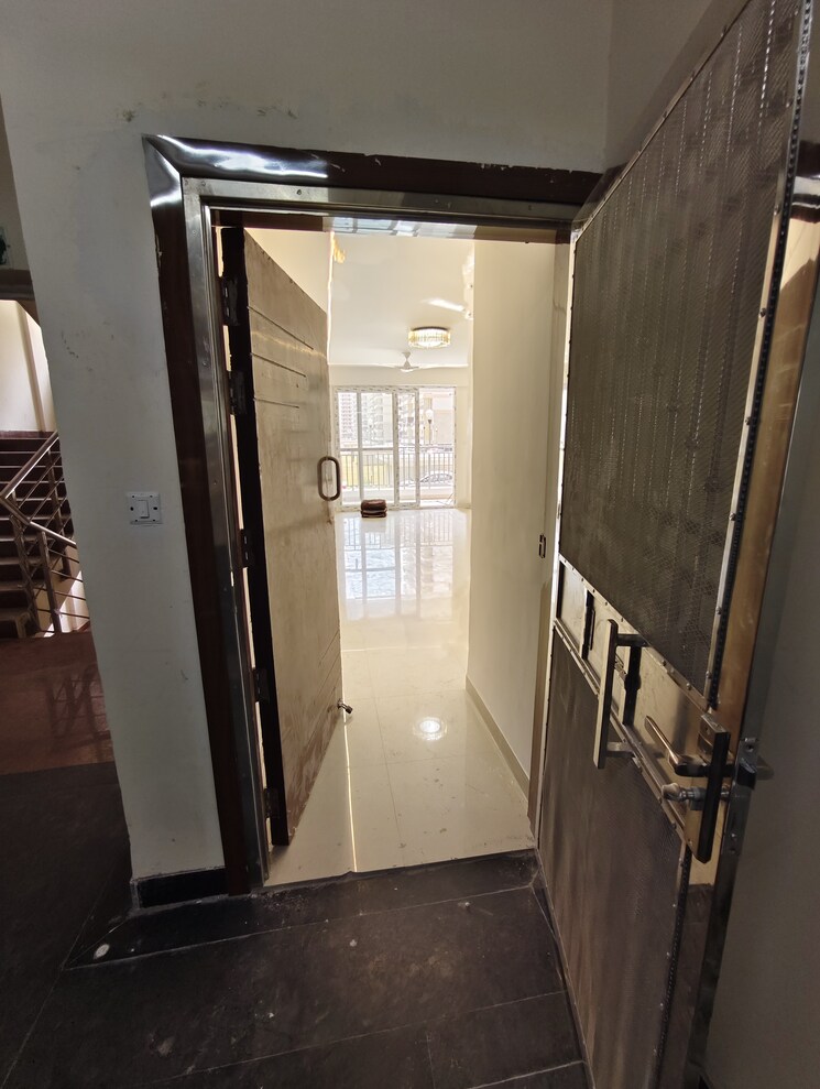 undefined, sector 19b dwarka 3 Bedroom 1800 Sq.Ft. Apartment In Sector 19b Dwarka Delhi 9188021