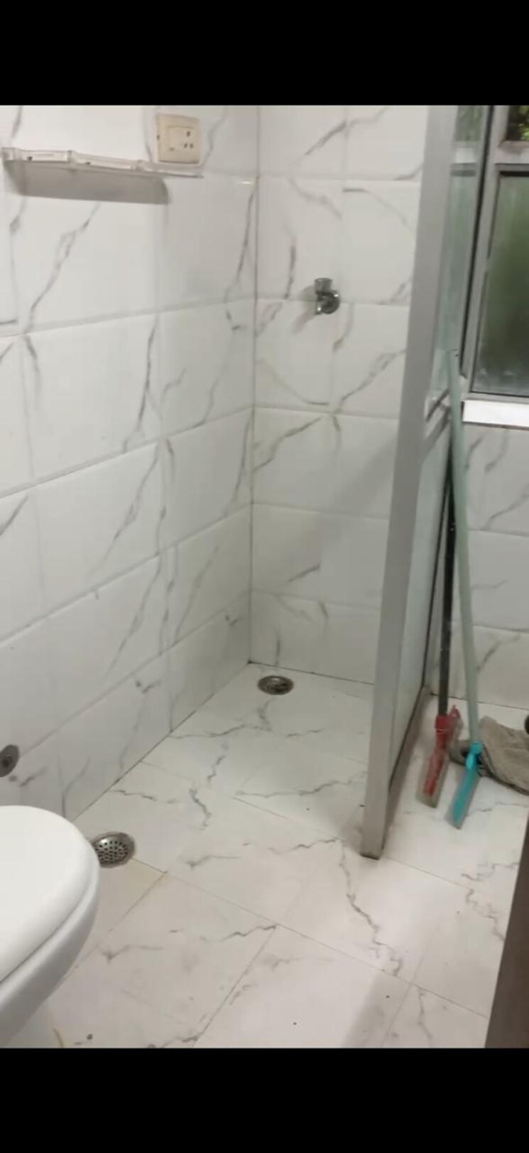 Bathroom, greater kailash ii 2 Bedroom 1300 Sq.Ft. Builder Floor In Greater Kailash ii Delhi 9188031