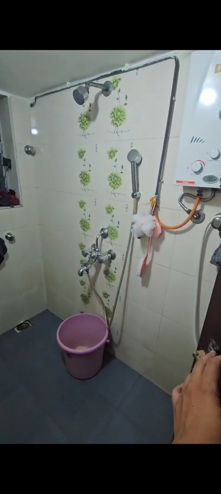 Bathroom, kurla east 1 Bedroom 450 Sq.Ft. Apartment In Kurla East Mumbai 9188045