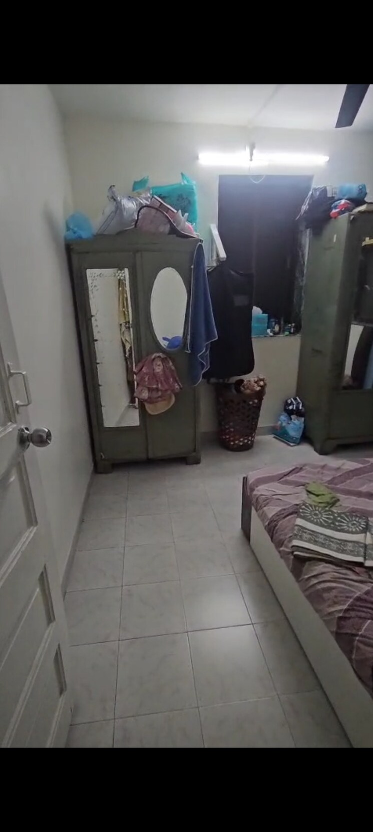 Bathroom, kurla east 1 Bedroom 450 Sq.Ft. Apartment In Kurla East Mumbai 9188045