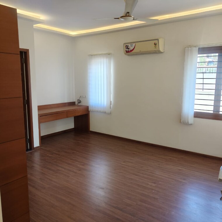 Room, cooke town 3 Bedroom 1850 Sq.Ft. Apartment In Cooke Town Bangalore 9188046