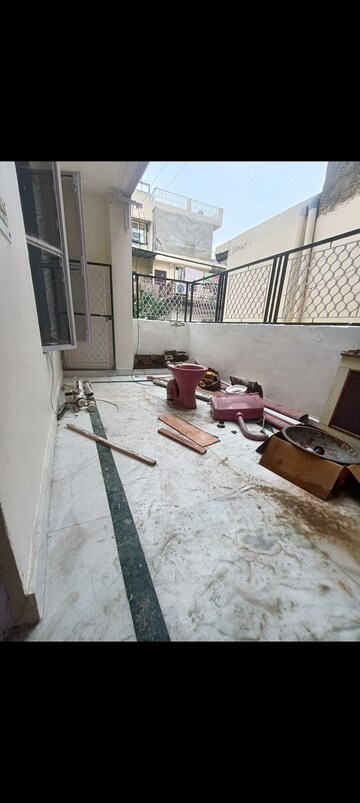Balcony in 2.5 BHK Builder Floor at Mayur Vihar Phase 1 – for Rent