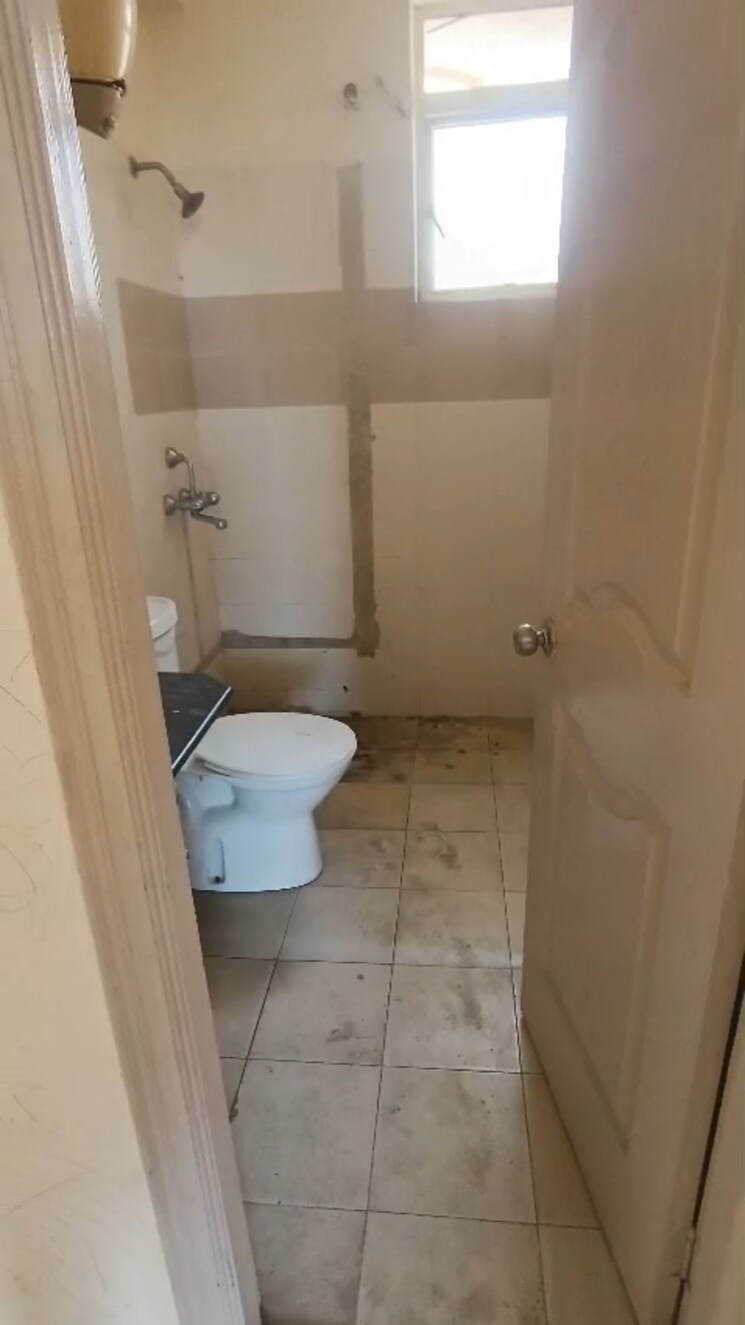 Bathroom, ashiana-palm-court 3 Bedroom 1275 Sq.Ft. Apartment In Raj Nagar Extension Ghaziabad 9188051