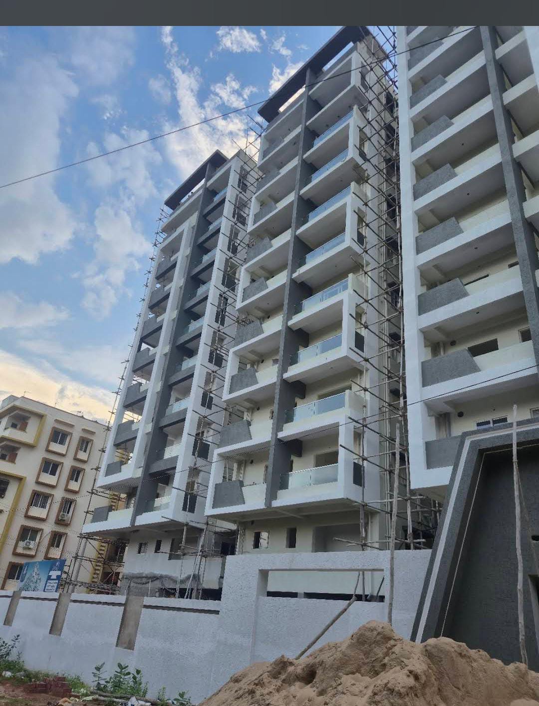 3 BHK + Pooja Room Apartment For Sale in Flora Heights