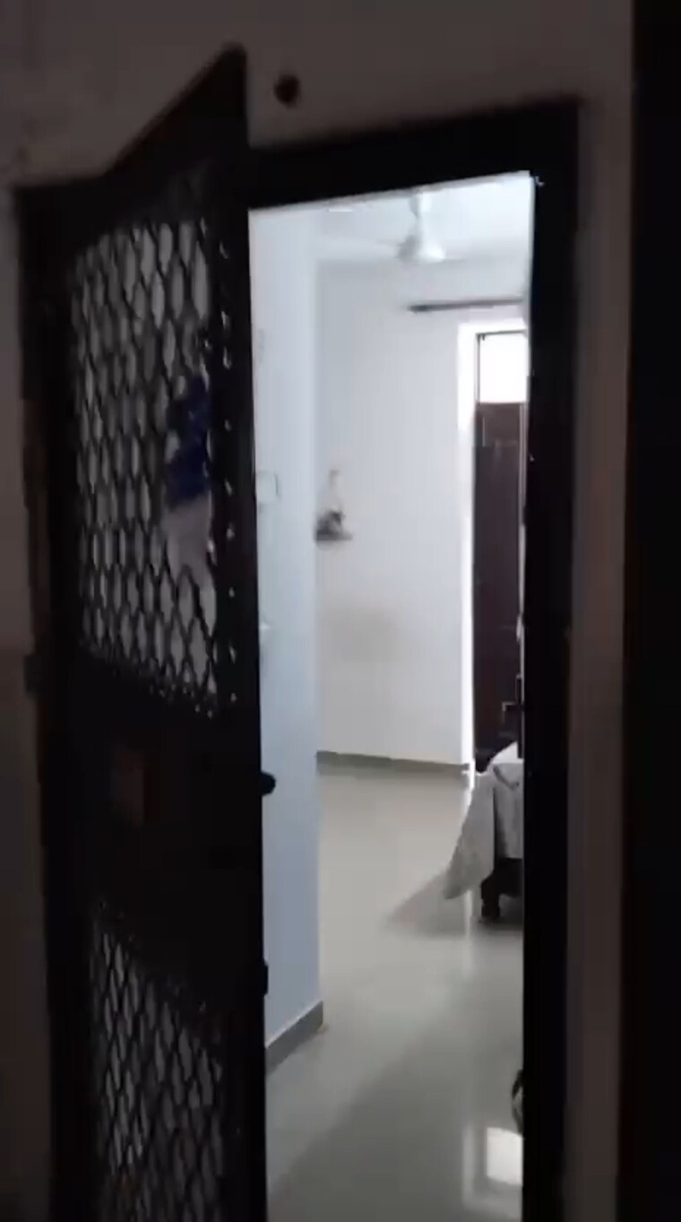 Bathroom, high-end-paradise-ii 3 Bedroom 1175 Sq.Ft. Apartment In Raj Nagar Extension Ghaziabad 9188078