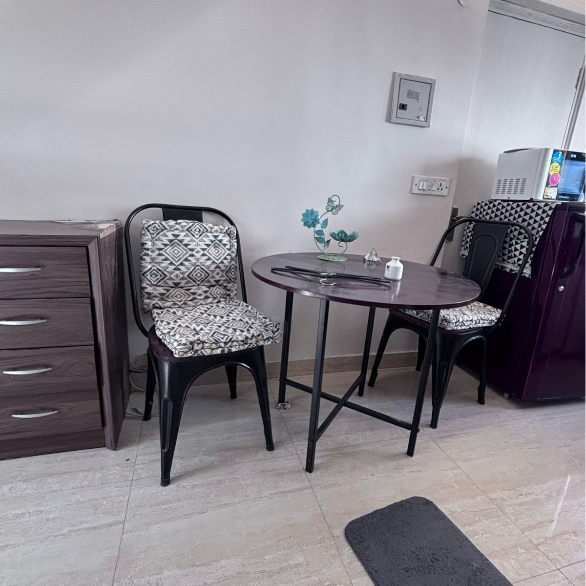 1 Rk+ Study Room Builder Floor For Rent in Saket