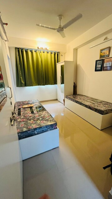  Pg For Rent in Malad West