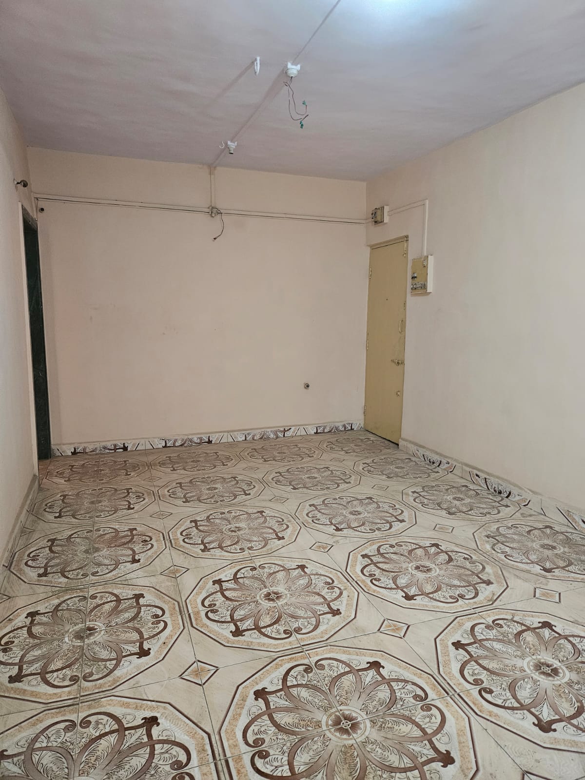 2 BHK Apartment For Sale in Shivom Chs Ltd. Ulhasnagar