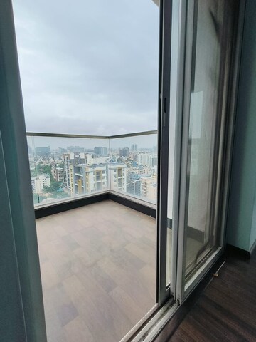 Room in 3 BHK Apartment at ABIL Imperial, Baner – for Rent