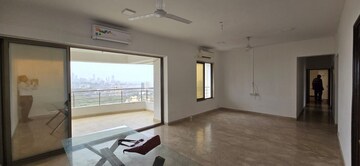 Room in 3 BHK Apartment at Zahra Tower, Worli – for Rent
