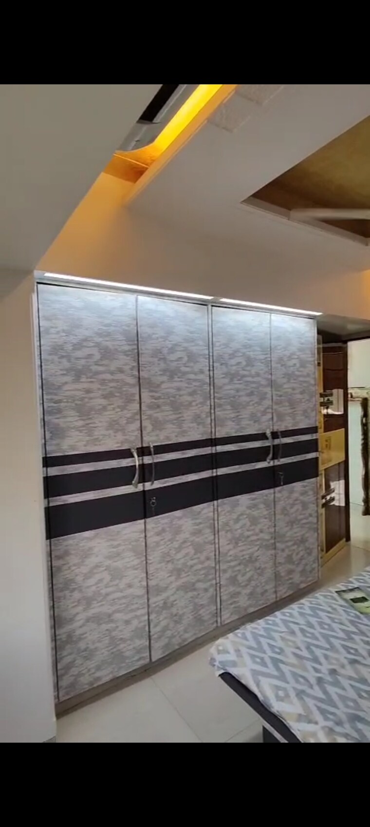 Room, ram-kripa-building 3 Bedroom 1200 Sq.Ft. Apartment In Parel Mumbai 9188146