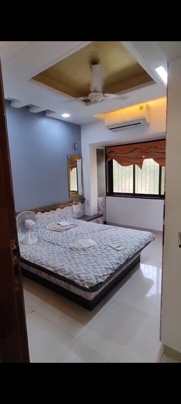 Bedroom in 3 BHK Apartment at Ram Kripa Building, Parel – for Rent