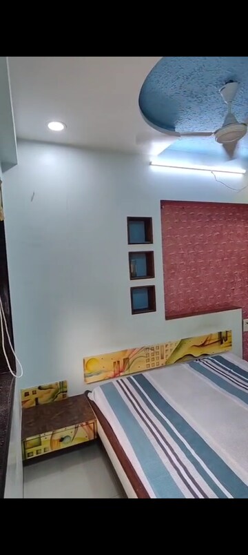 Furnished Amenities in 3 BHK Apartment at Ram Kripa Building, Parel – for Rent