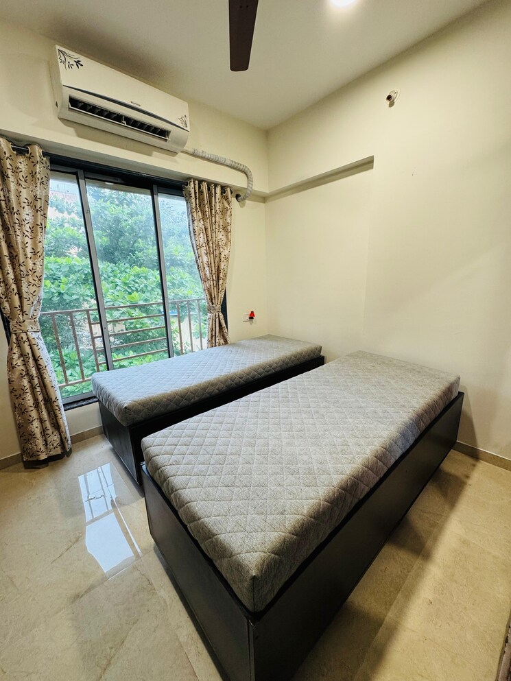 Bedroom, andheri east Pg For Boys In Andheri East 9188160