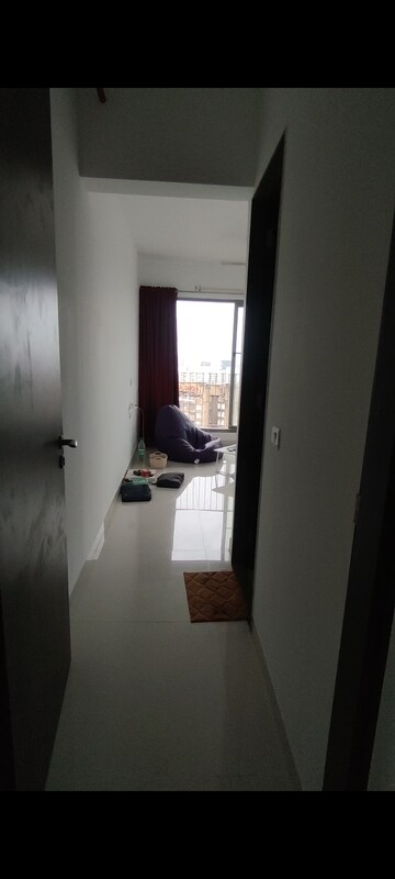 Room in 2 BHK Apartment at Sunteck City Avenue 4, Goregaon West – for Rent