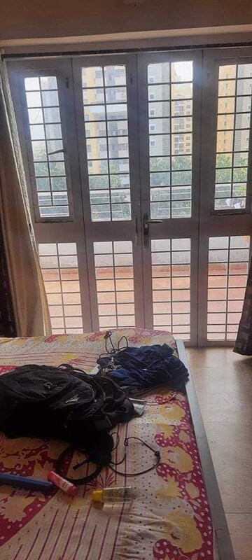 Room in 2 BHK Apartment at Sai Miracle, Rahatani – for Rent