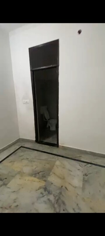 Room in 2 BHK Builder Floor at Ansal Palam Triangle, Palam Vihar Extension – for Rent