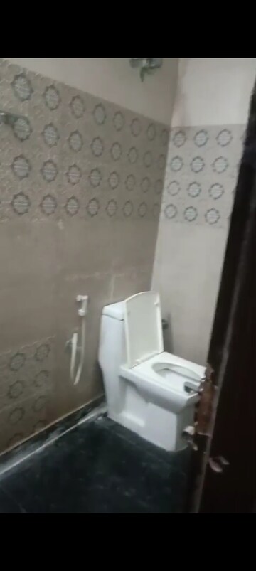 Bathroom in 2 BHK Apartment at Ansal Palam Triangle, Palam Vihar Extension – for Rent