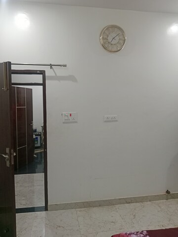 Room in 1 BHK Builder Floor at Huda – for Rent