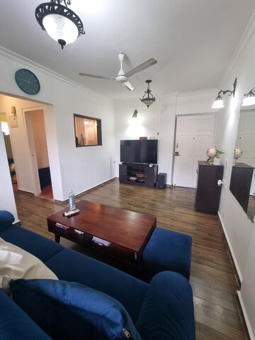 Master Bedroom in 1 BHK Apartment at Oakland Park, Andheri West – for Rent