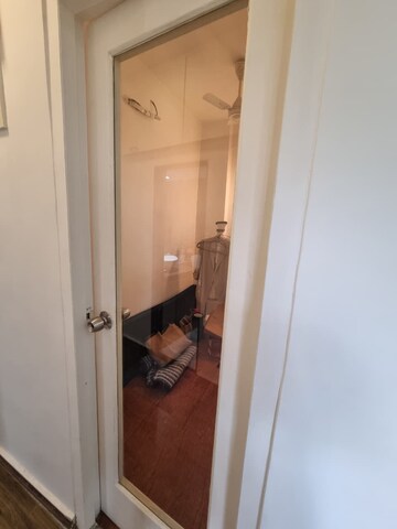 Furnished Amenities in 1 BHK Apartment at Oakland Park, Andheri West – for Rent