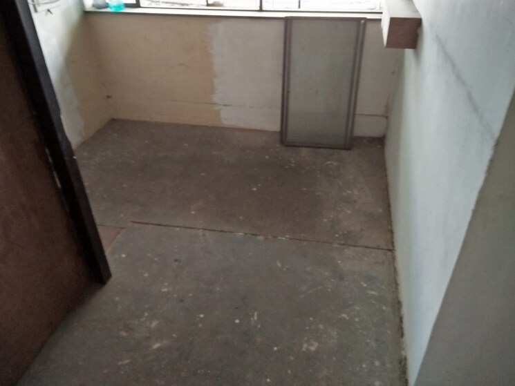 Room, kk-tower-parel Commercial Shop 250 Sq.Ft. In Parel Mumbai 9188229